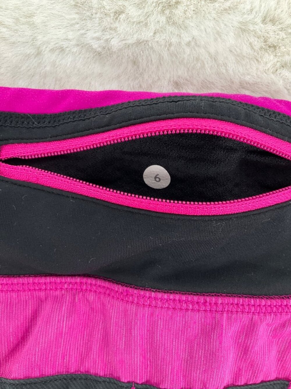 Lululemon Run Speed Shorts size 6 Raspberry Glo Light Athletic - Picture 8 of 8